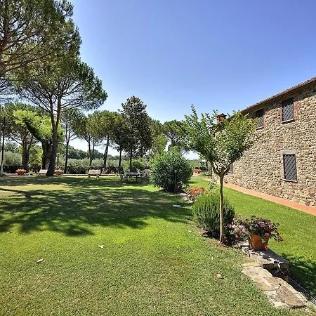 Vernazzano Basso Sleeps 6 T242209 Tuoro sul Trasimeno